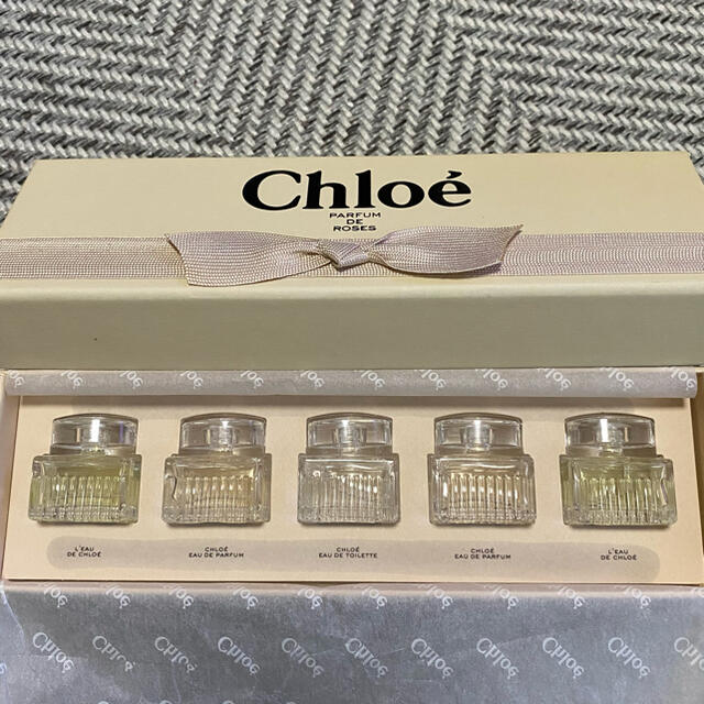 Chloe(クロエ)の【値下げ】クロエ　ミニチュア香水セット コスメ/美容の香水(香水(女性用))の商品写真