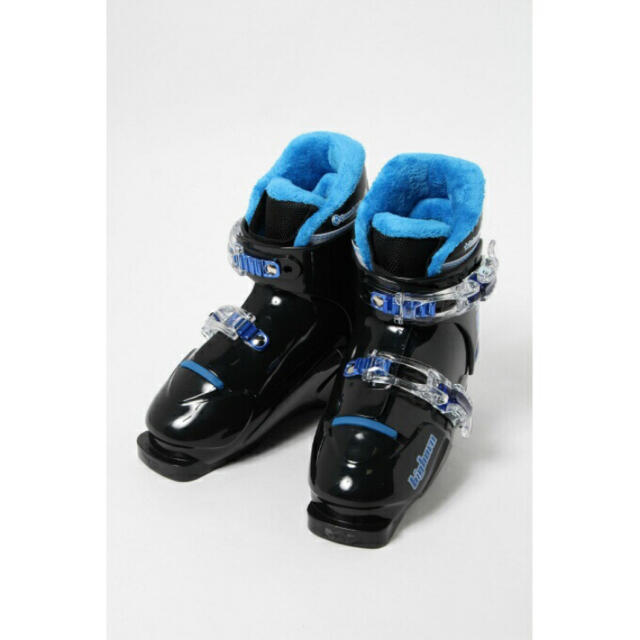 ヒロ様専用　新品未使用　子供スキー靴　20センチ　ピンク スポーツ/アウトドアのスキー(ブーツ)の商品写真