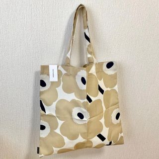 マリメッコ(marimekko)の人気色【marimekko】ピエニウニッコ　 エコバッグトートバッグ　ベージュ(トートバッグ)