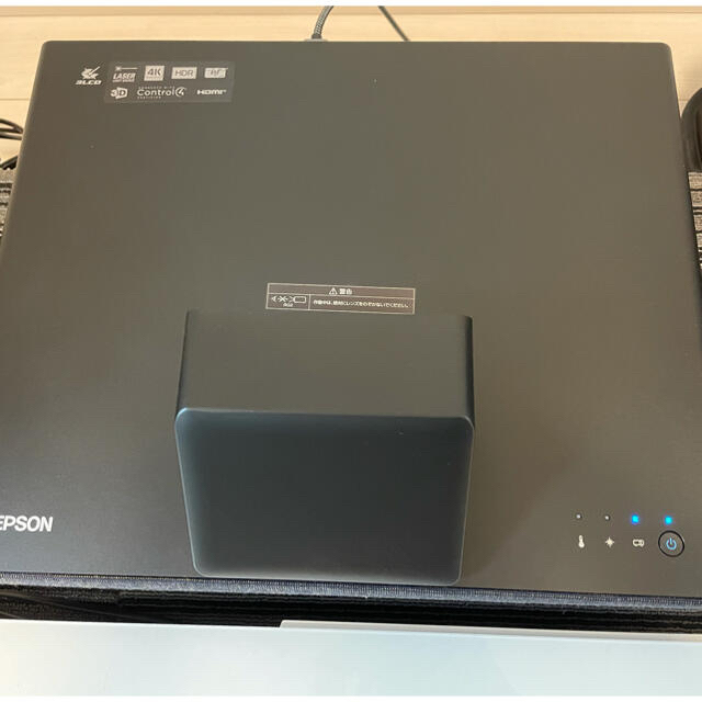 EPSON(エプソン)のEH-LS500B EPSON エプソン 超短焦点プロジェクター スマホ/家電/カメラのテレビ/映像機器(プロジェクター)の商品写真