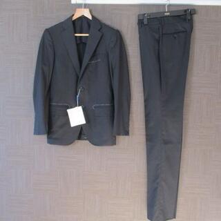 トゥモローランド(TOMORROWLAND)のHIRO様専用 新品 トゥモローランド 黒 スーツ 42 小さいサイズ(セットアップ)