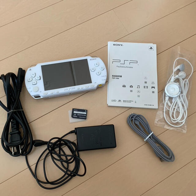 公式 PSP1000 本体 +ケーブル +メモリースティック32MB +512MB cominox