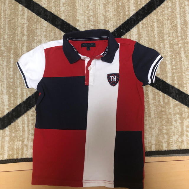 TOMMY HILFIGER(トミーヒルフィガー)のtommyhilfigerポロシャツ120センチ キッズ/ベビー/マタニティのキッズ服男の子用(90cm~)(Tシャツ/カットソー)の商品写真