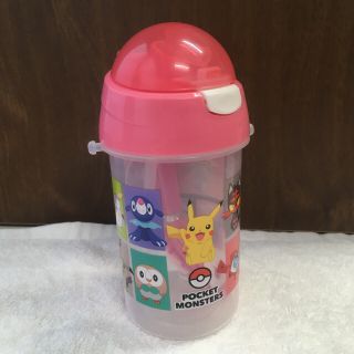 ポケモン(ポケモン)の【新品＊SALE〜7/4まで】ポケモン,水筒,ストロー&ストラップつき(キャラクターグッズ)