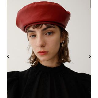 マウジー(moussy)の ルイ様　　FAUX LEATHER BERET ベレー帽(ハンチング/ベレー帽)