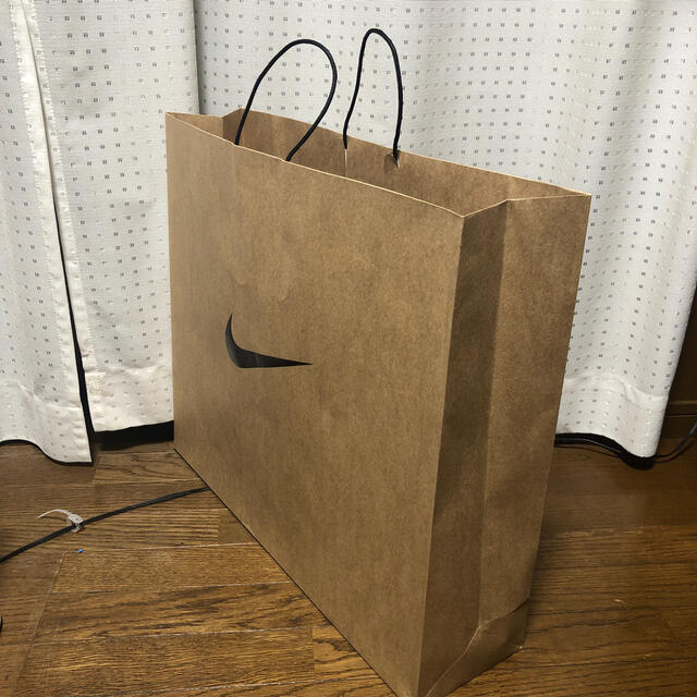 NIKE - NIKEショップ袋バック 紙袋の通販 by ゆめりんショップ NIKE - NIKEショップ袋バック 紙袋の通販 by ゆめりんショップ