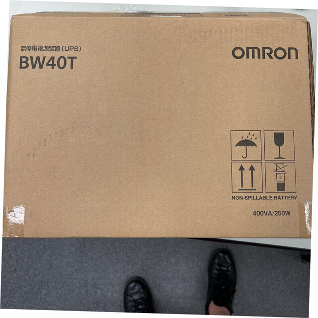 OMRON(オムロン)の 無停電電源装置(常時商用給電/正弦波出力) 400VA/250W BW40T スマホ/家電/カメラのPC/タブレット(PC周辺機器)の商品写真