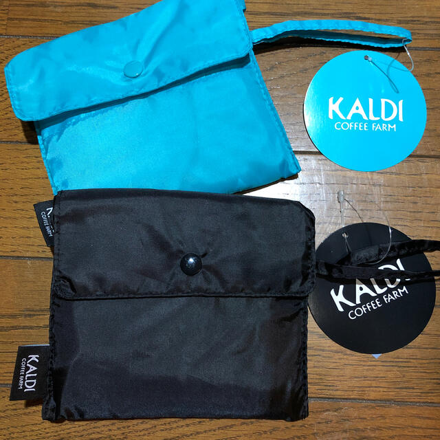KALDI(カルディ)のKALDI マグカップ2個とエコバッグ1個 インテリア/住まい/日用品のキッチン/食器(グラス/カップ)の商品写真