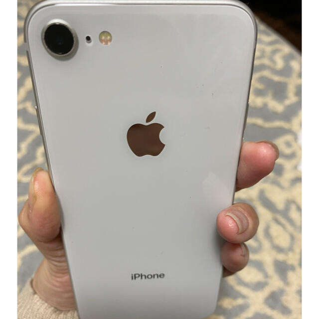 iPhone8スマートフォン本体