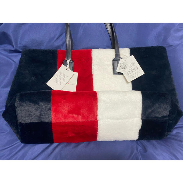 TOMMY HILFIGER(トミーヒルフィガー)のTOMMY HILFIGER トートバッグ　新品 メンズのバッグ(トートバッグ)の商品写真