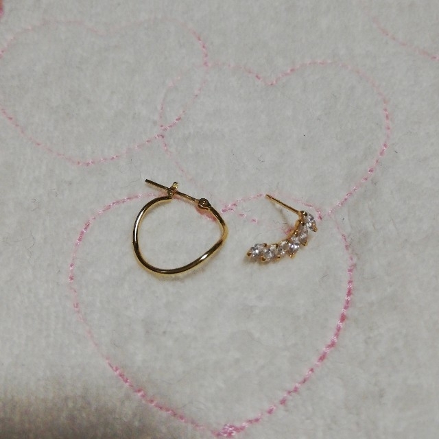 素晴らしい ツツミ♥k18 片耳用 ホースシュー ピアス - ピアス(片耳用) 素晴らしい ツツミ♥k18 片耳用 ホースシュー ピアス - ピアス(片耳用)