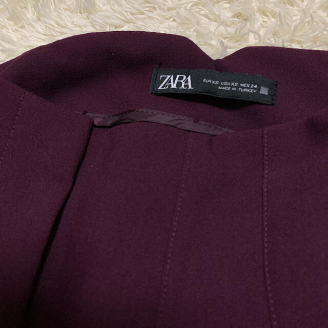 ZARA(ザラ)のZARA ハイウエストパンツ レディースのパンツ(クロップドパンツ)の商品写真