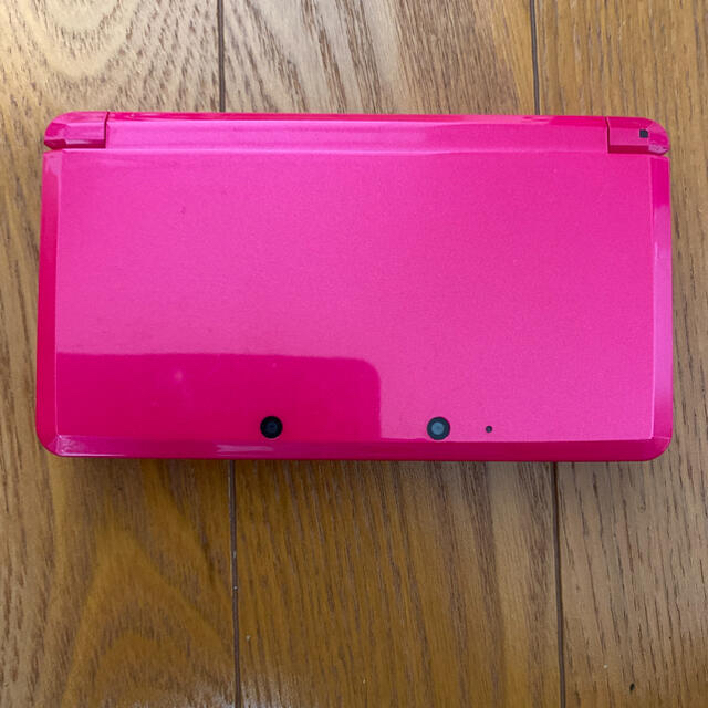 ニンテンドー3DS(ニンテンドー3DS)の任天堂3DS グロスピンク エンタメ/ホビーのゲームソフト/ゲーム機本体(家庭用ゲーム機本体)の商品写真