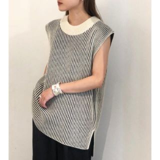 トゥデイフル(TODAYFUL)のTODAYFUL タックストライプベスト　ネイビー　新品タグ付き(ベスト/ジレ)