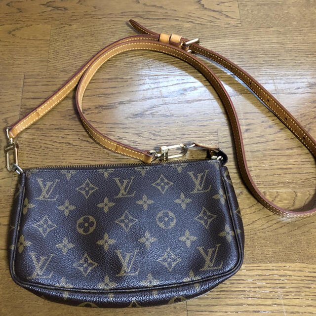 LOUIS VUITTON ポシェット　ルイヴィトン