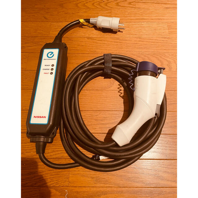 美品 日産リーフ充電ケーブル 3NK5E 346 - アクセサリー 美品 日産リーフ充電ケーブル 3NK5E 346 - アクセサリー