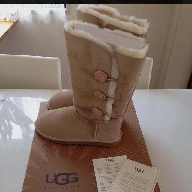 UGG - UGG ♥︎ サンド 新品