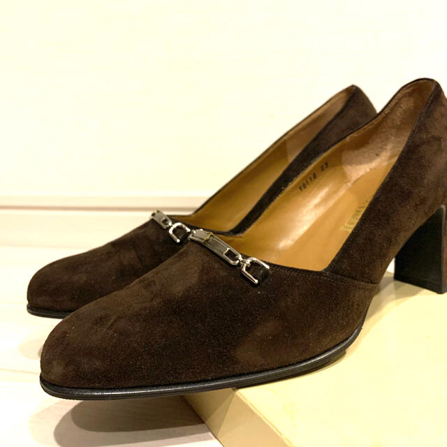 TRUSSARDI パンプス www.ciaociaoibiza.com