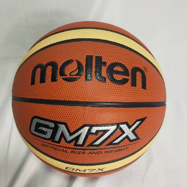 molten(モルテン)のバスケットボール molten GM7X-T1 オレンジ×アイボリー スポーツ/アウトドアのスポーツ/アウトドア その他(バスケットボール)の商品写真