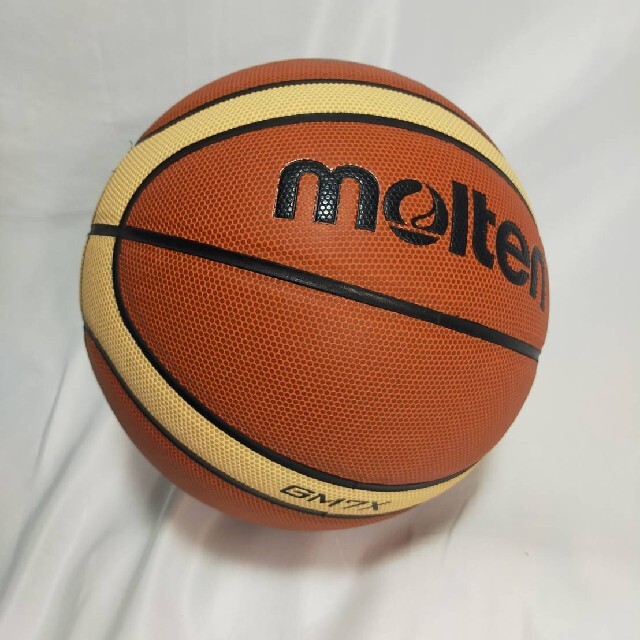 molten(モルテン)のバスケットボール molten GM7X-T1 オレンジ×アイボリー スポーツ/アウトドアのスポーツ/アウトドア その他(バスケットボール)の商品写真