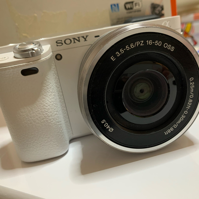 ソニー α6000 レンズキット E PZ 16-50mm ホワイト ソニー α6000 レンズキット E PZ 16-50mm ホワイト