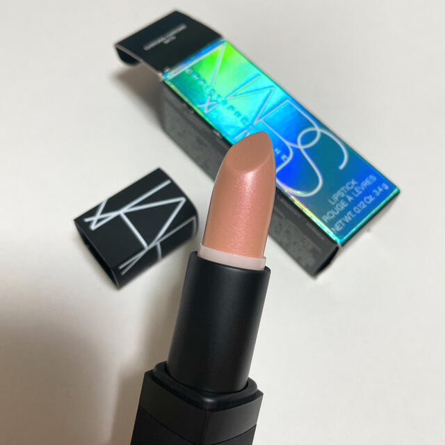 NARS(ナーズ)の【限定】NARS クリストファー ケイン コラボ リップスティック 9415 コスメ/美容のベースメイク/化粧品(口紅)の商品写真