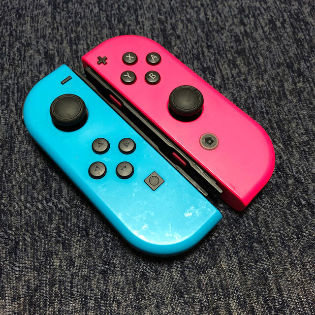 新型 Nintendo Switch Joy-Con(L) ネオンブルー/(R)