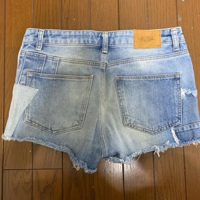 ZARA(ザラ)の最終値下げ　ショートパンツ　デニム　ショーパン レディースのパンツ(ショートパンツ)の商品写真