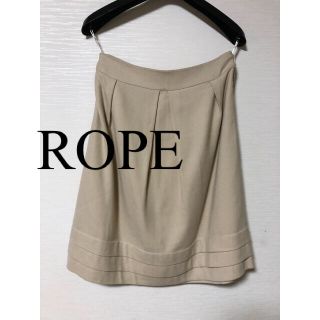 ロペ(ROPE’)のROPEのスカート(ベージュ)(ひざ丈スカート)