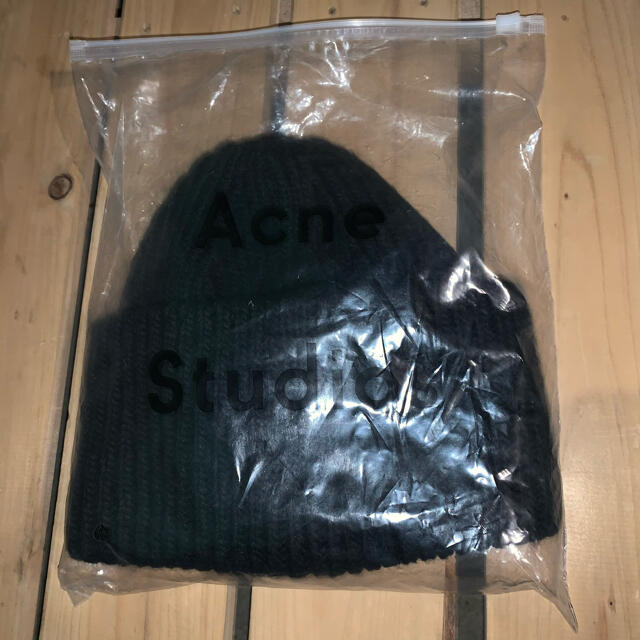 ACNE(アクネ)の新品 acne studios pancy N face ビーニー メンズの帽子(ニット帽/ビーニー)の商品写真