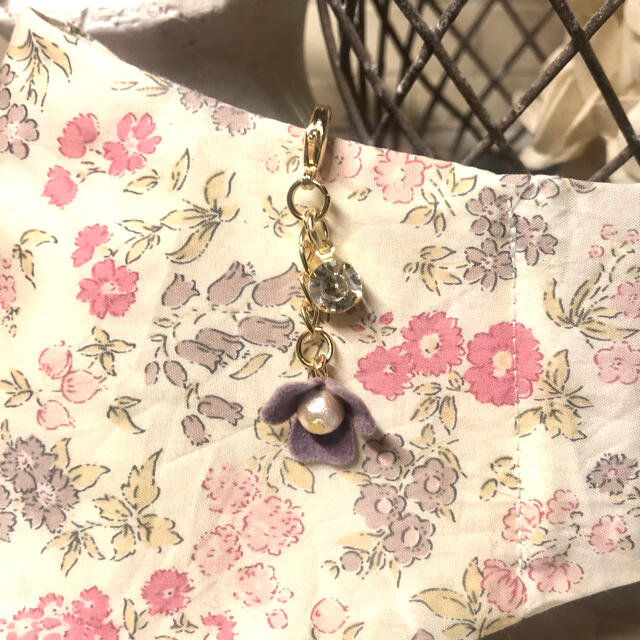 マスクチャーム フロッキー 花 ビジュー チャーム 手作りの通販 By Sa Co ラクマ マスクチャーム フロッキー 花 ビジュー チャーム 手作りの通販 By Sa Co ラクマ