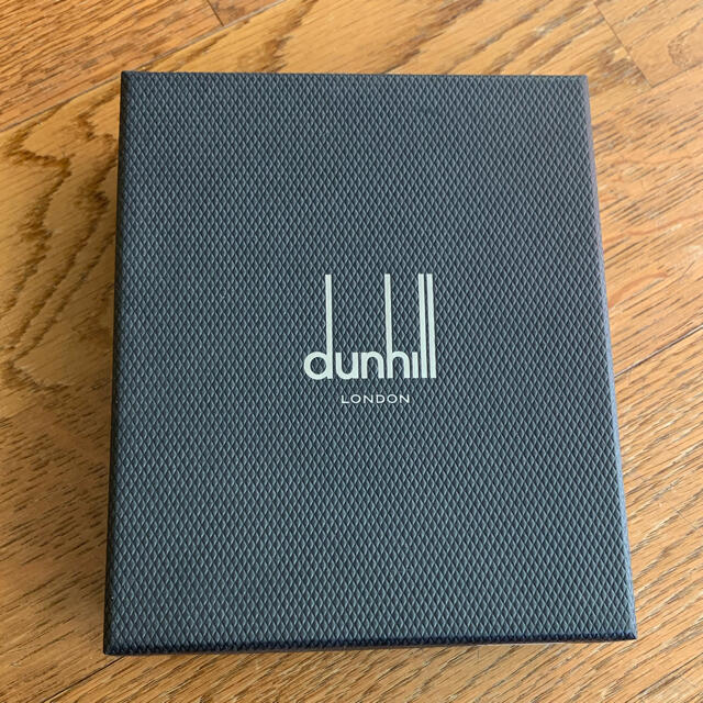 Dunhill(ダンヒル)のdunhill 財布ミンダット様専用 メンズのファッション小物(折り財布)の商品写真