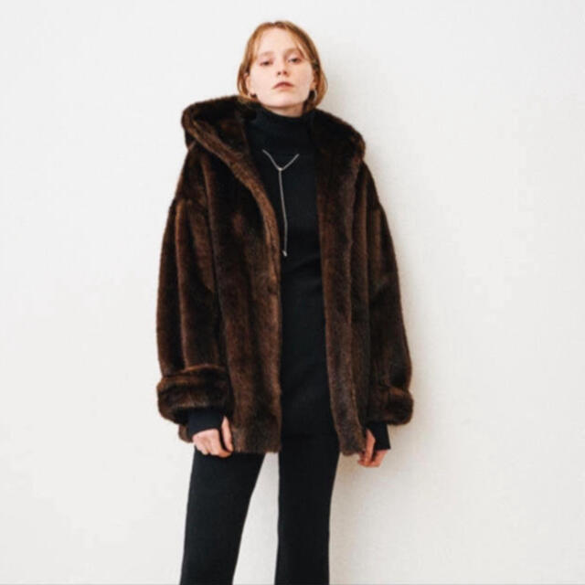 CLANE HOOD FUR COAT