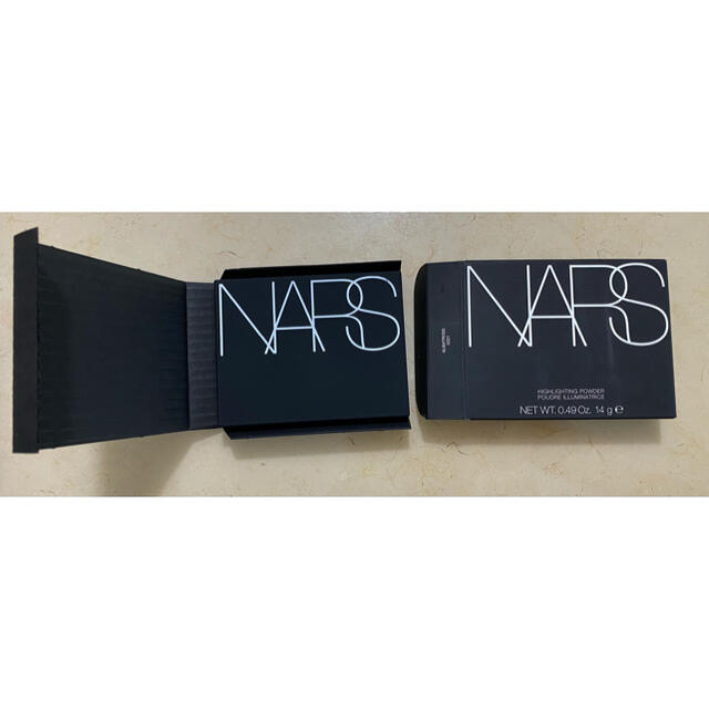 NARS(ナーズ)のNARSハイライトパウダー-ALBATROSS5221 コスメ/美容のベースメイク/化粧品(チーク)の商品写真