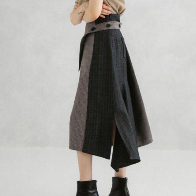STUDIOUS(ステュディオス)の【最終値下げ】UNITED TOKYO バックタックアシメスカート レディースのスカート(ロングスカート)の商品写真