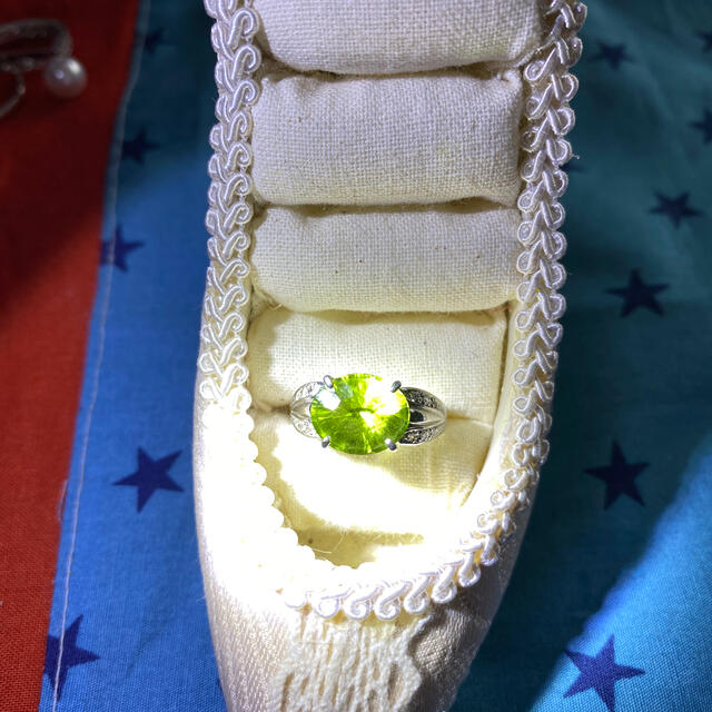 ペリドット ペリドットリング pt900の通販 by mamazon shop|ラクマ レディース