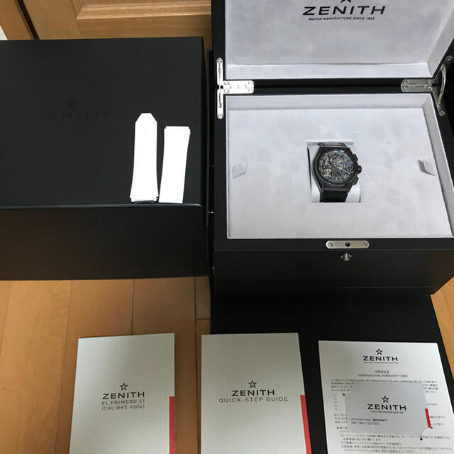 ZENITH(ゼニス)のえるふぃ様専用　ゼニス　ZENITH エルプリメロ 21  ブラックセラミック メンズの時計(腕時計(アナログ))の商品写真