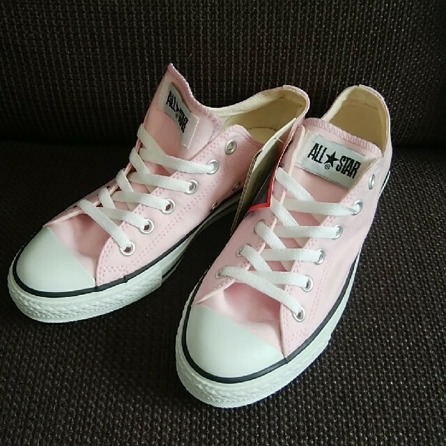 CONVERSE(コンバース)のコンバース　CONVERSE 未使用（少し難あり）パステルピンク24.5cm レディースの靴/シューズ(スニーカー)の商品写真