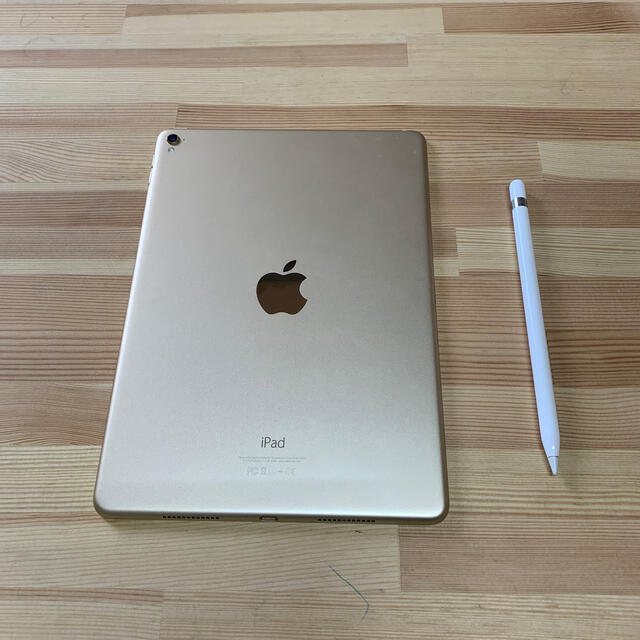 iPad(アイパッド)のiPad Pro 9.7インチ　Apple PEN 箱なし スマホ/家電/カメラのPC/タブレット(タブレット)の商品写真