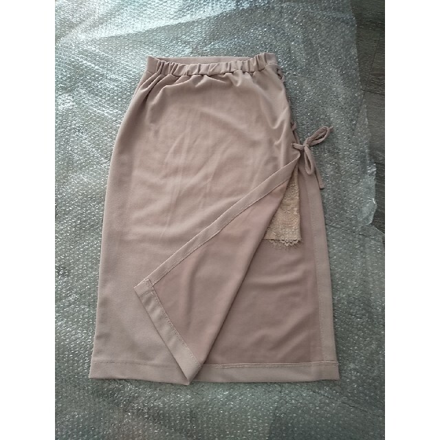 ROYAL PARTY(ロイヤルパーティー)の着用回数1回 サイドスリットスカート 淡いピンク レディースのスカート(ロングスカート)の商品写真