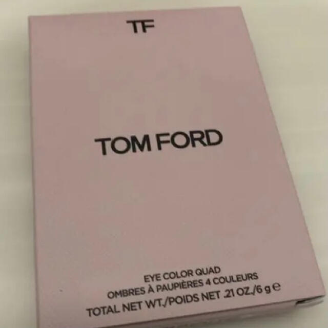 TOM FORD(トムフォード)の限定ピンクパケ トムフォード ビューティー ローズプリック ０３ＡＲ コスメ/美容のベースメイク/化粧品(アイシャドウ)の商品写真