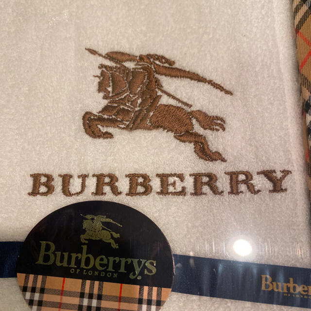 BURBERRY(バーバリー)のburberryタオルシーツ　140×240cm  日本製 インテリア/住まい/日用品の寝具(シーツ/カバー)の商品写真