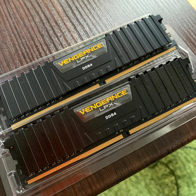 CORSAIR DDR4 2666MHz メモリ VENGEANCE LPX