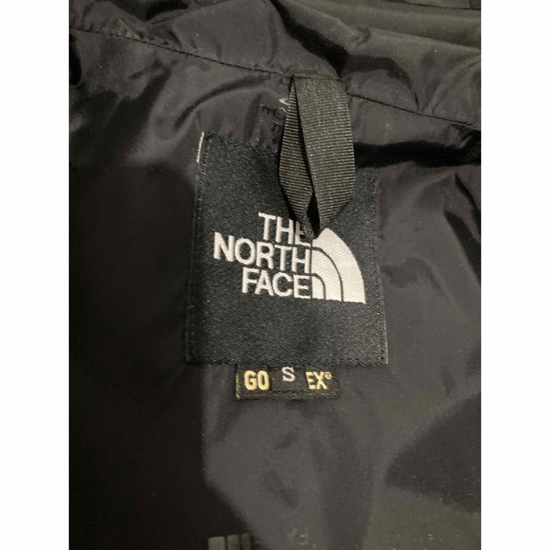 THE NORTH FACE(ザノースフェイス)のおまけつき　Sサイズ マウンテンジャケット　NORTH FACE ノースフェイス メンズのジャケット/アウター(マウンテンパーカー)の商品写真