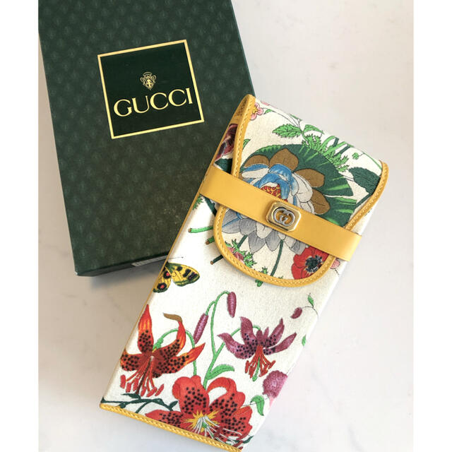 Gucci(グッチ)の⭐︎レア⭐︎80’old Gucci オールドグッチ　マルチケース レディースのファッション小物(ポーチ)の商品写真