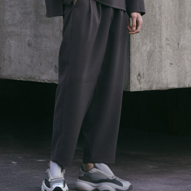 WYM × ATTACHMENT】 LOOSE TAPERED PANTS