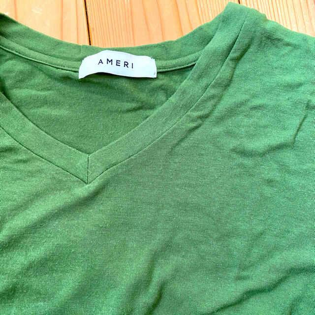 Ameri VINTAGE(アメリヴィンテージ)のアメリ　グリーンTシャツ レディースのトップス(Tシャツ(半袖/袖なし))の商品写真