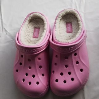 クロックス(crocs)の新品  クロックスボア  薄ピンク  ６／８(サンダル)