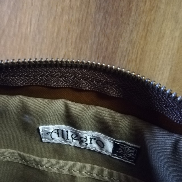 allegri(アレグリ)のアレグリ　本革　ショルダーバッグ メンズのバッグ(ショルダーバッグ)の商品写真