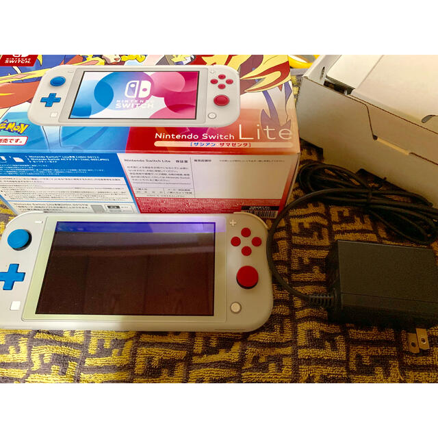 【美品】Nintendo Switch Lite ザシアン・ザマゼンタ